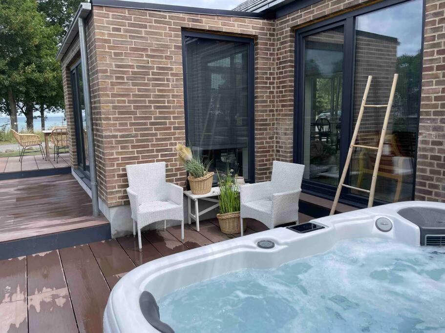 Luksus Hus I 1St Raekke, All-Incl Top Komfort Med Spa Og Skov Strøby Ladeplads Eksteriør billede